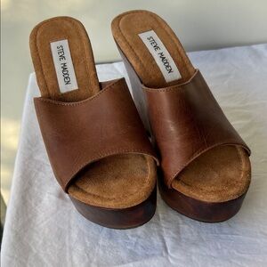 Steve Madden Tan Leather Mules